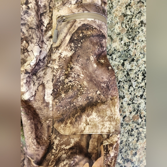 Realtree APX All Seasons Camo Cargo Pants - Picture 5 of 10